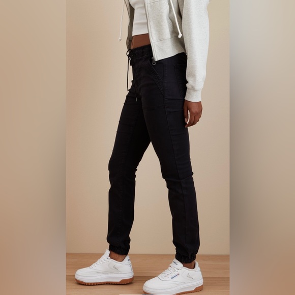 American Eagle Next Level High-Waisted
Jegging Jogger - Picture 3 of 5